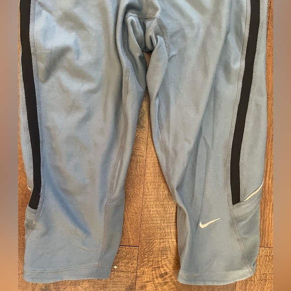 Nike fit dry Womens crop pants/bike shorts 2 pairs Sz small 4/6 FitDry - Picture 4 of 11